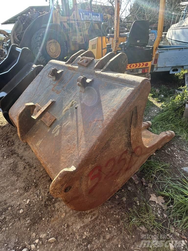 CAT 325 D L Pásové rýpadlá