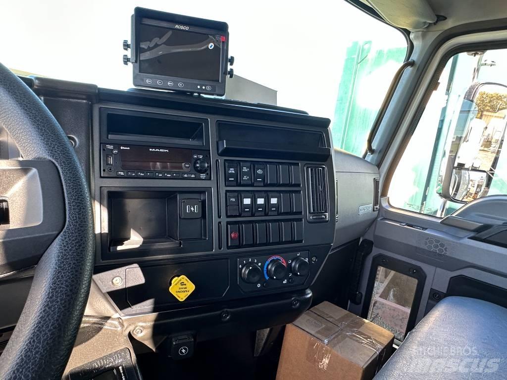 Mack MD6 Smetiarske vozidlá