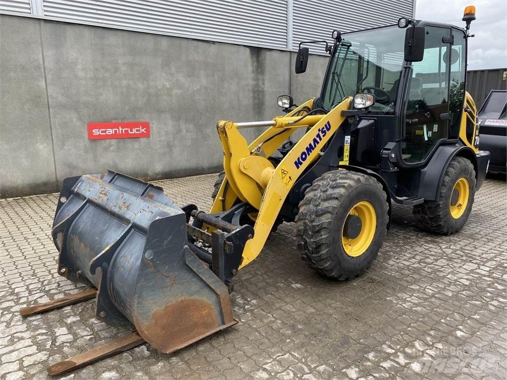 Komatsu WA70M-8EO Viacúčelové nakladače
