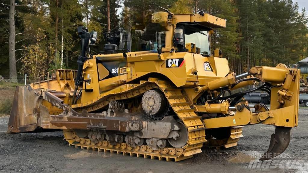 CAT D 8 T Pásové dozéry
