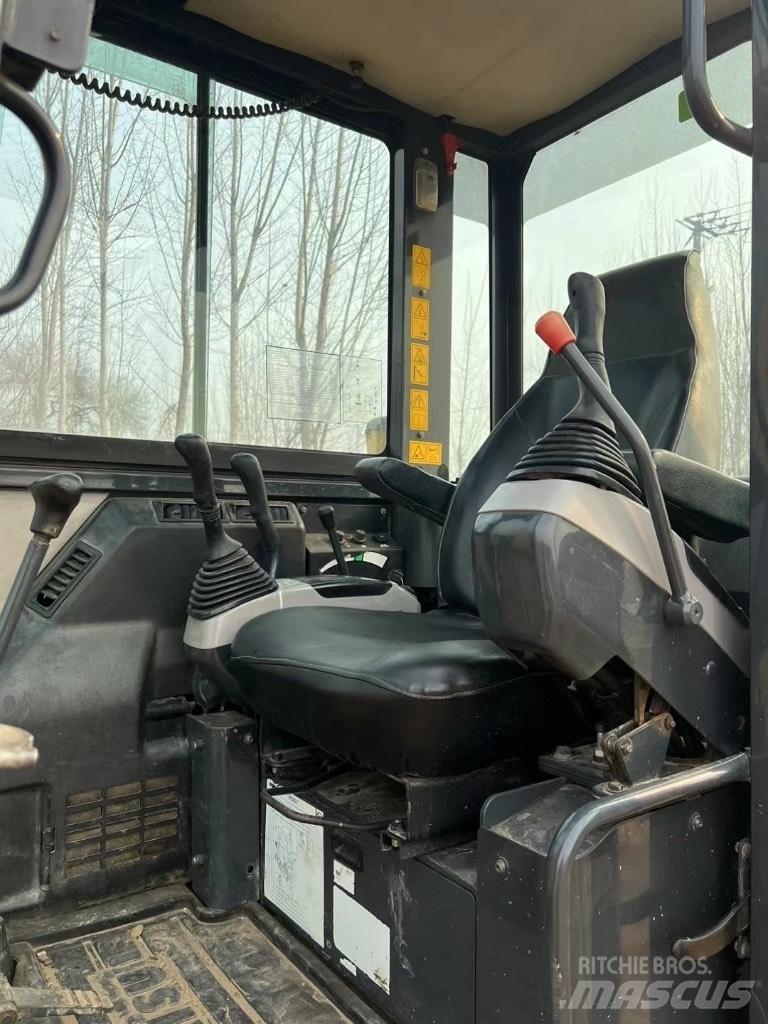 Komatsu PC58 Midi rýpadlá 7 t - 12 t