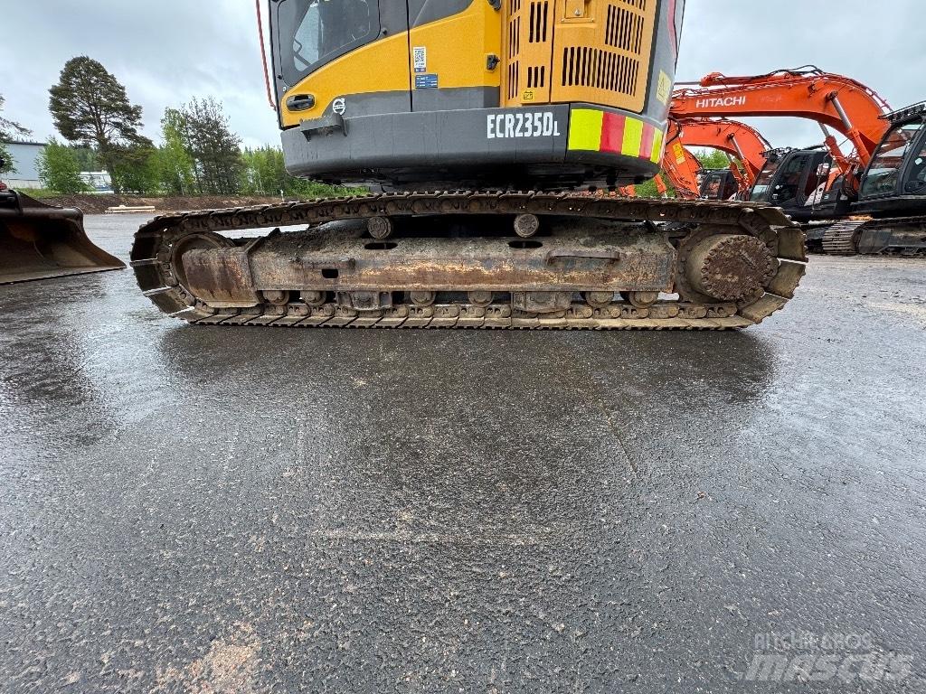 Volvo ECR 235 DL Pásové rýpadlá