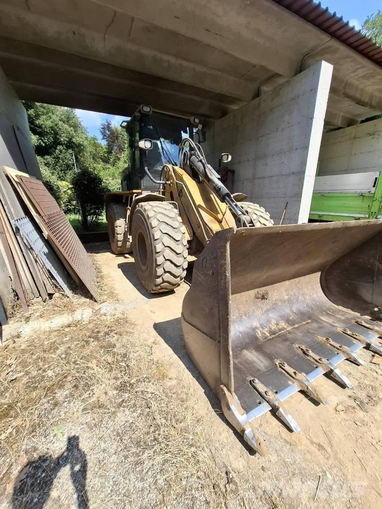 CAT 930 G Kolesové nakladače