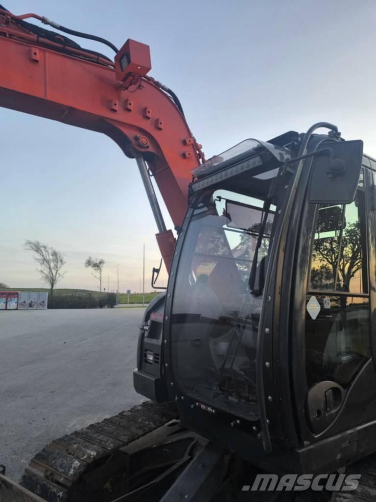 Hitachi ZX 85 US-5 Midi rýpadlá 7 t - 12 t