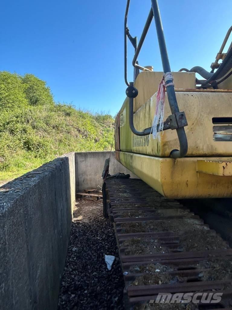 Komatsu PC 210 LC-8 Pásové rýpadlá