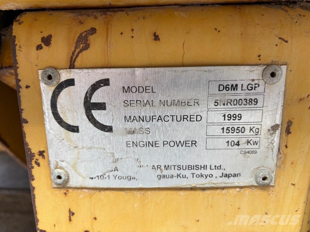 CAT D 6 M LGP Pásové dozéry