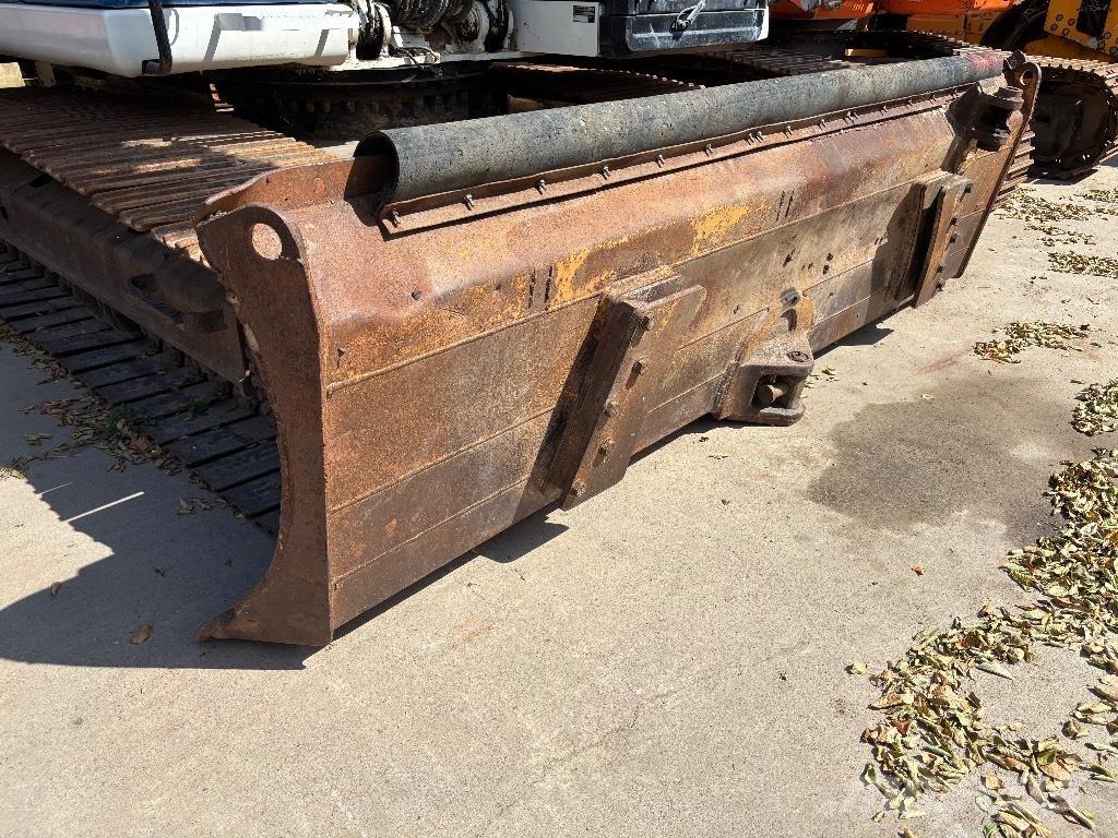 CAT D 6 M LGP Pásové dozéry