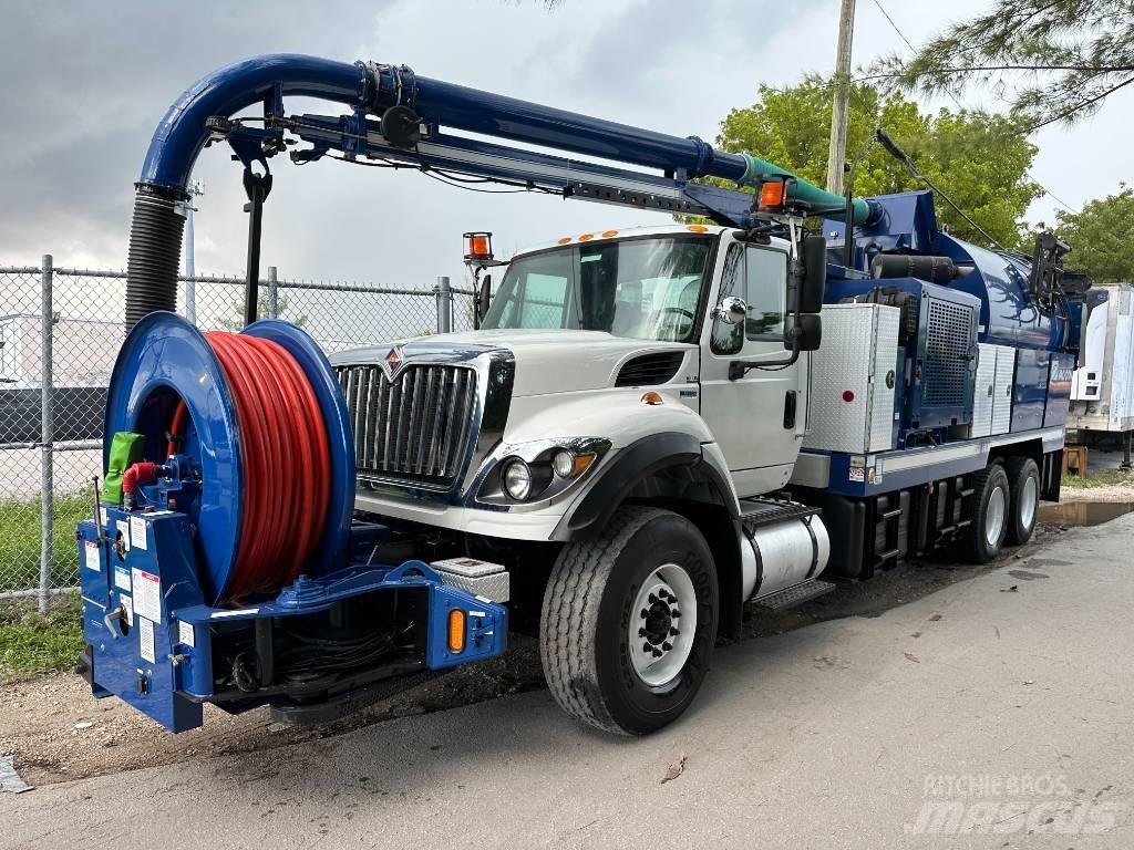 International 7500 Kombinované/Čerpacie cisterny