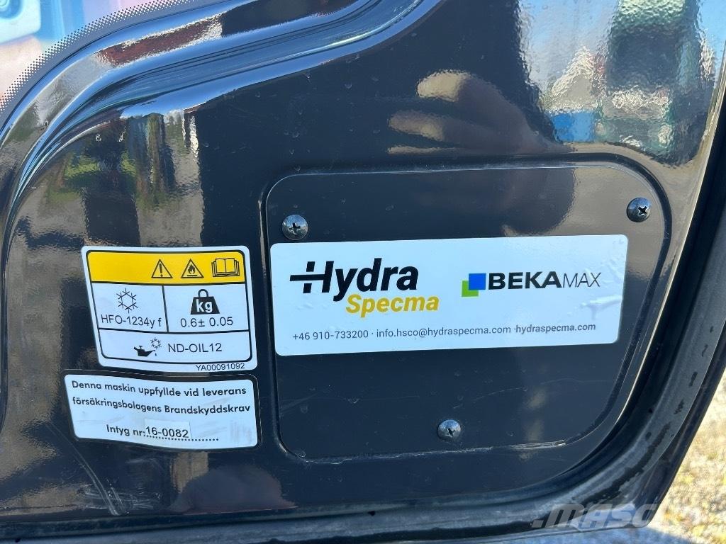 Hitachi ZX 135 US-7 Pásové rýpadlá