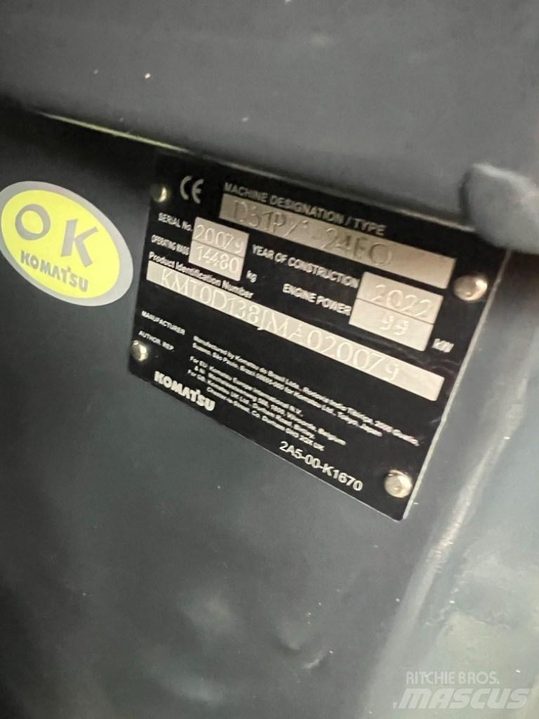 Komatsu D51PXI-24EO Pásové dozéry