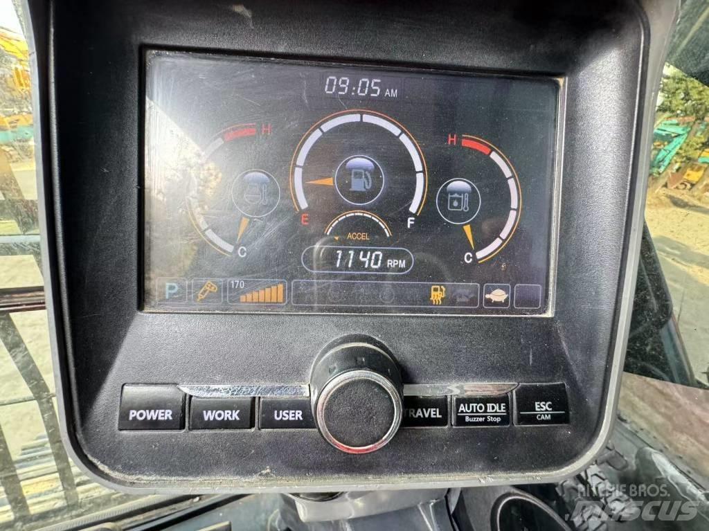 Hyundai 220LC-9S Pásové rýpadlá