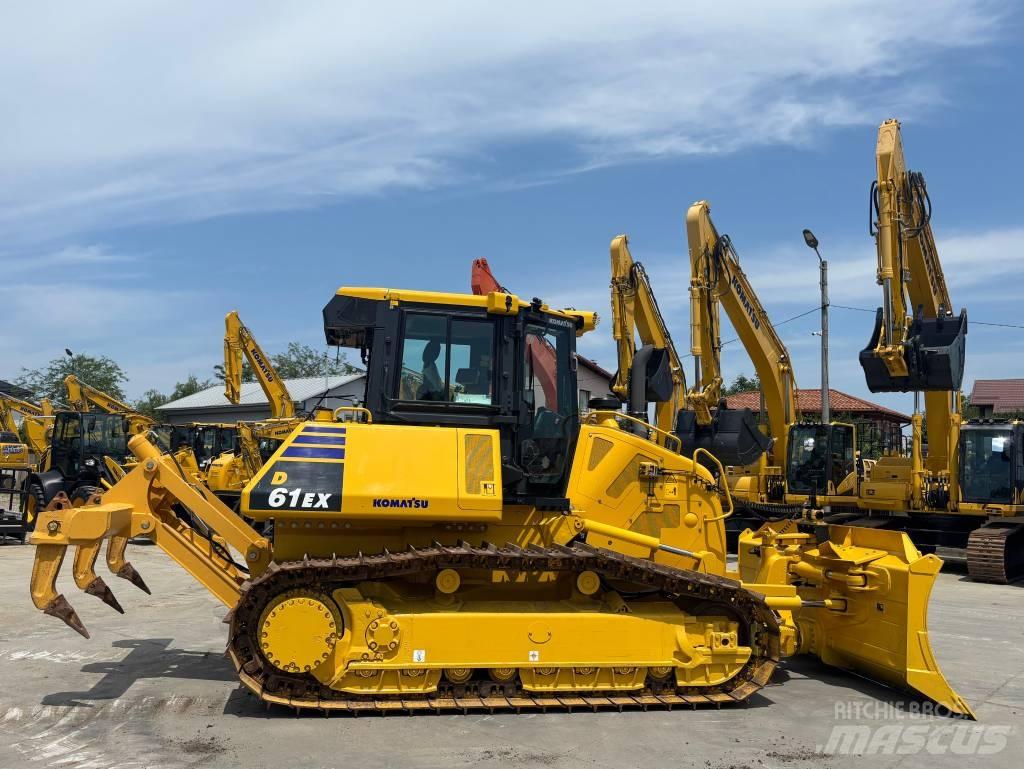 Komatsu D61EX-24E0 Pásové dozéry