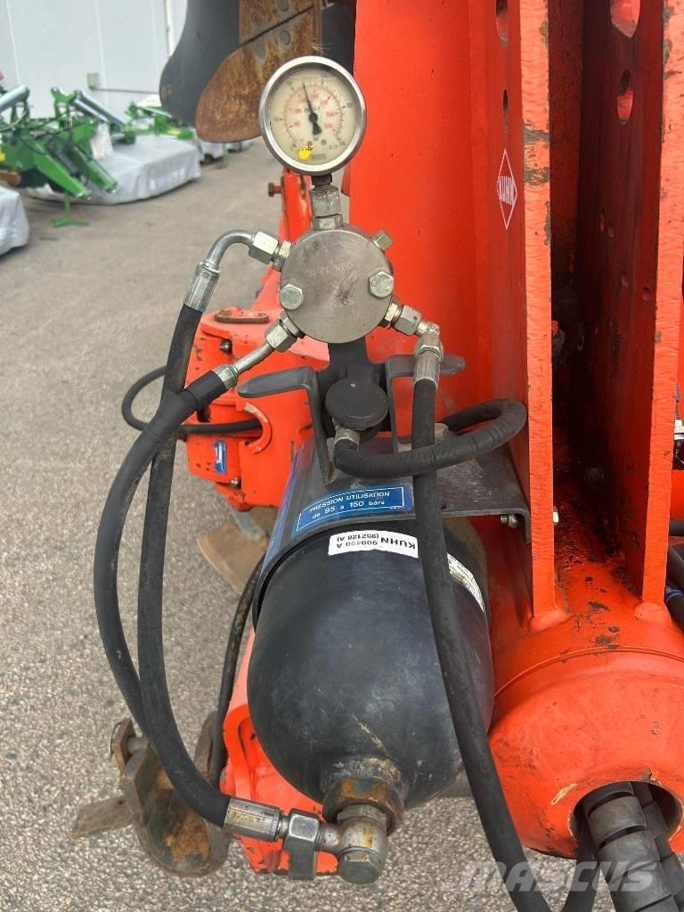 Kuhn Vari-Master 122 Dvojstranné pluhy