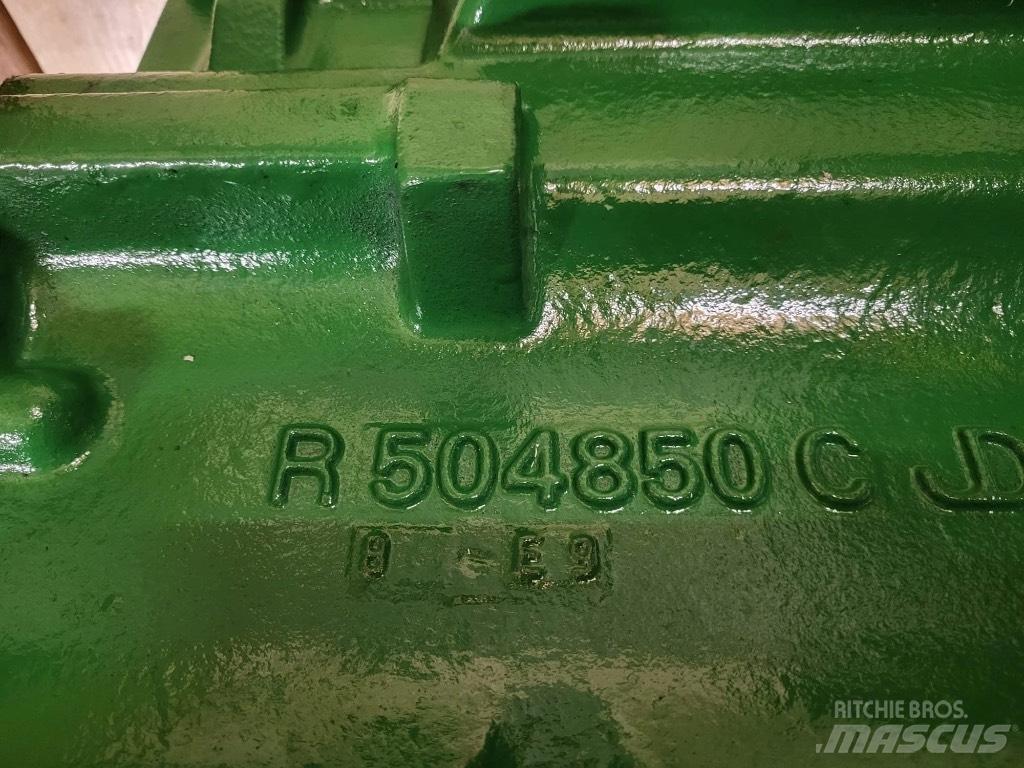 John Deere 6068 Traktory