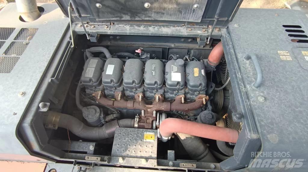 Doosan DX 530 LC-5 Pásové rýpadlá
