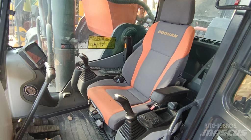 Doosan DX 530 LC-5 Pásové rýpadlá