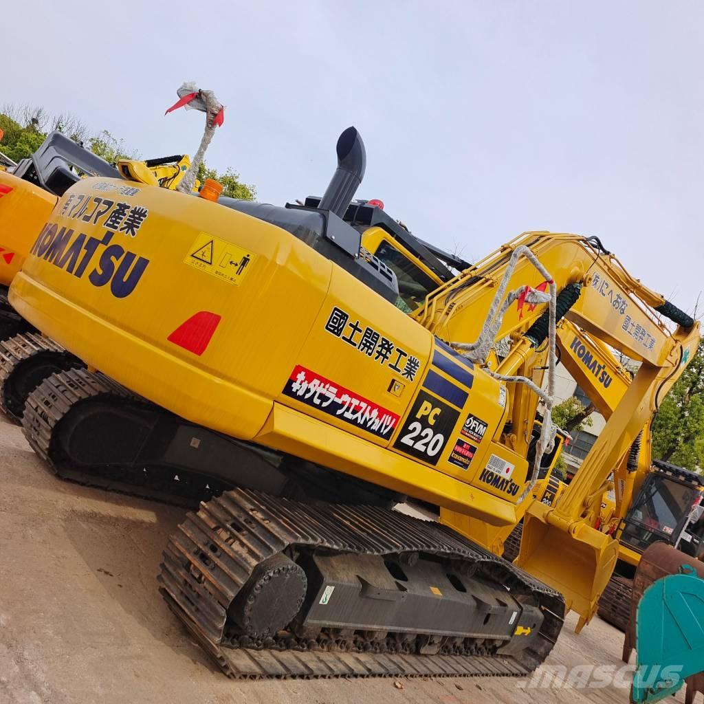 Komatsu PC 220-8 Pásové rýpadlá