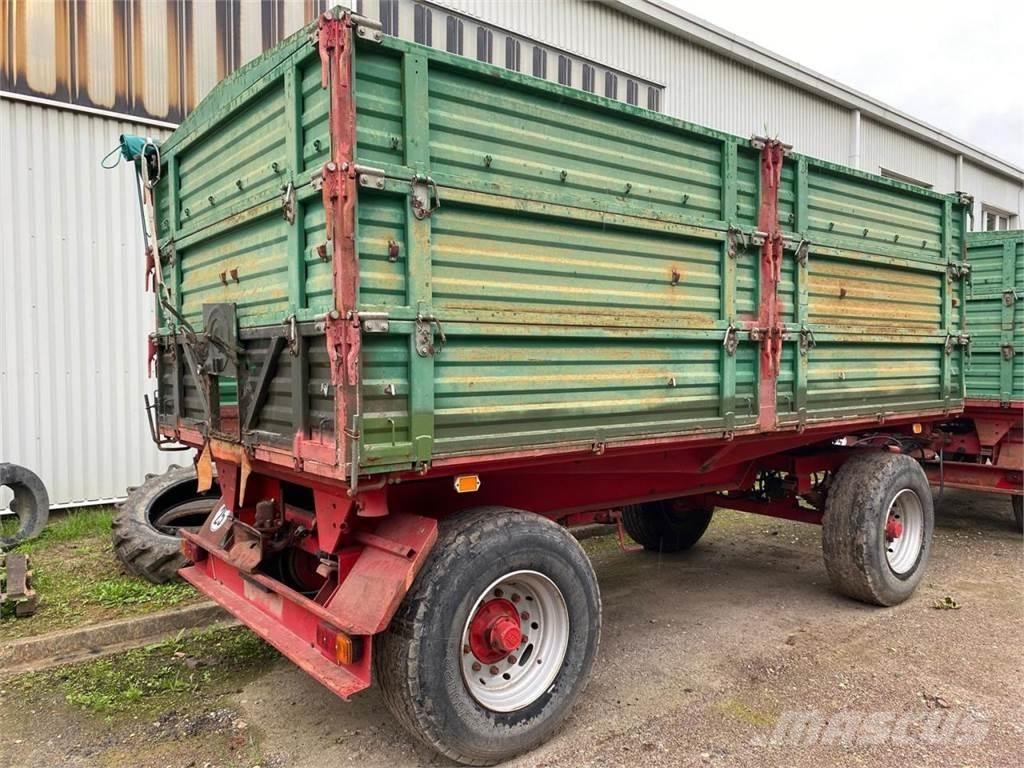Agromet T-149 Vyklápacie prívesy