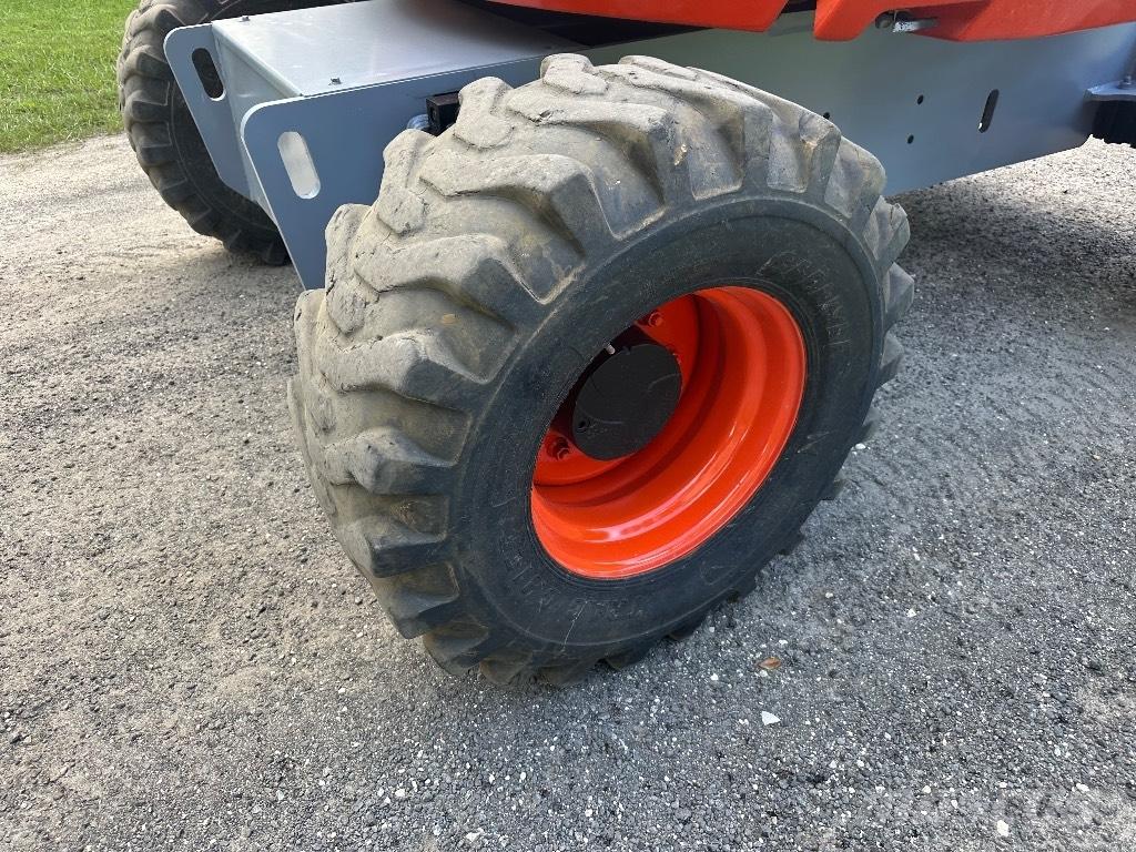 SkyJack SJ 63 AJ Kĺbové plošiny