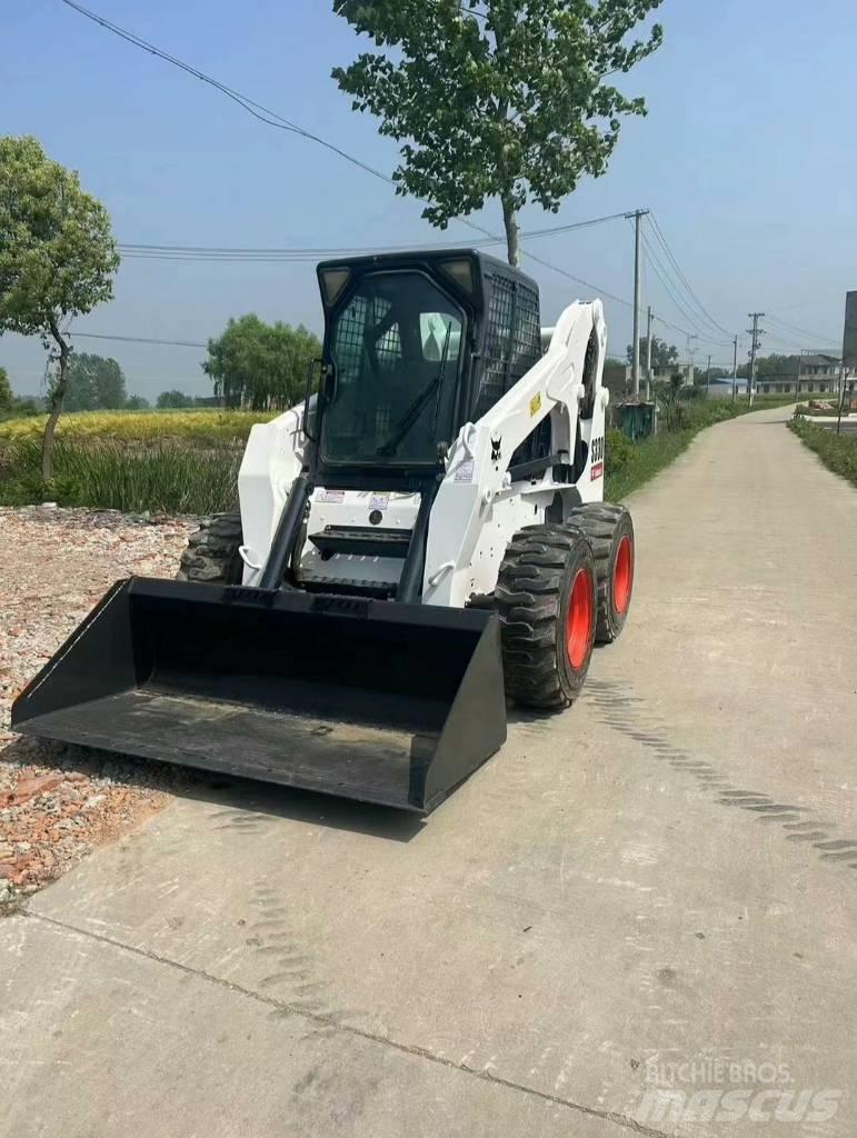 Bobcat S 330 Šmykom riadené nakladače