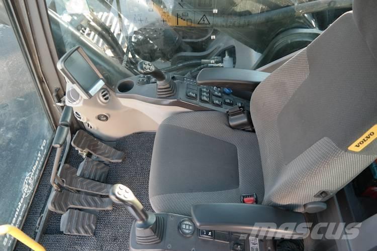 Volvo EC 380 D L Pásové rýpadlá
