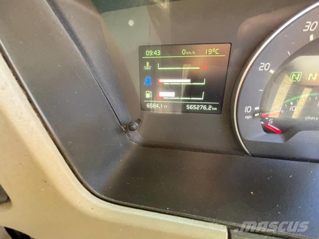 Volvo FM 420 Valník s navijakom