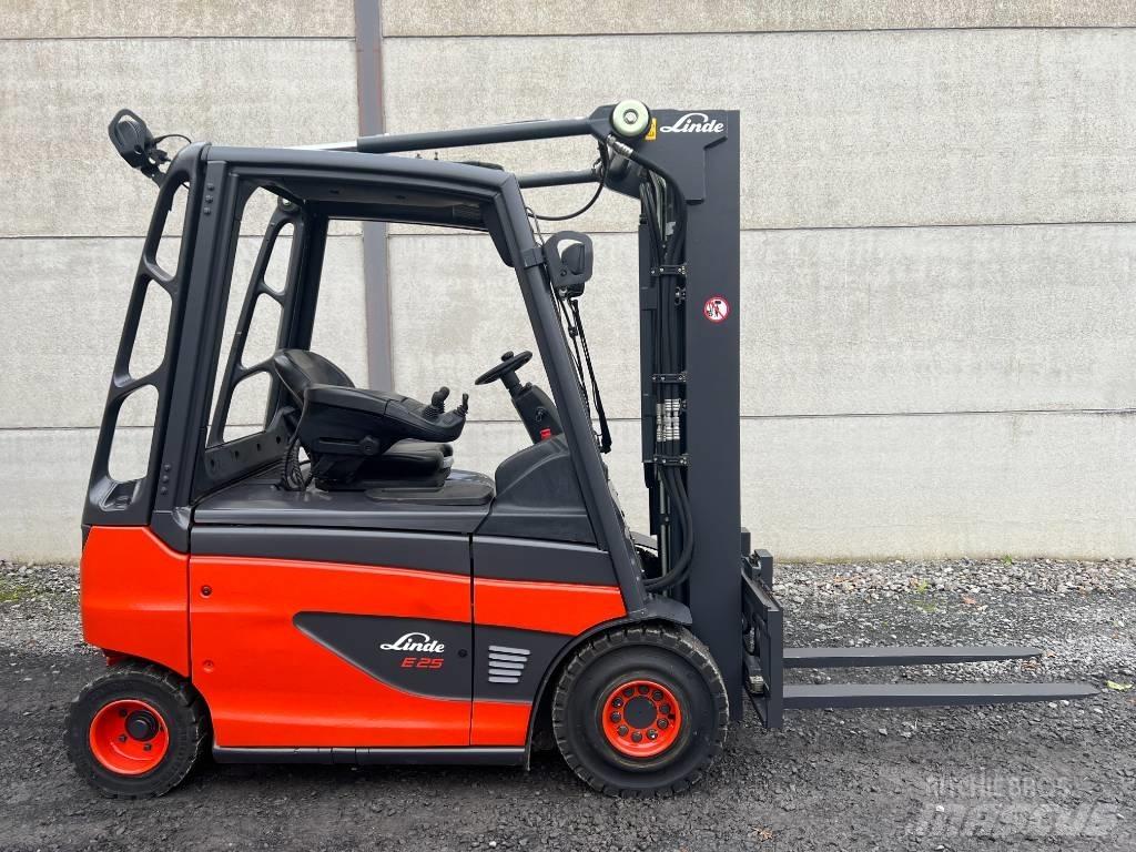 Linde E25-01 Akumulátorové vozíky