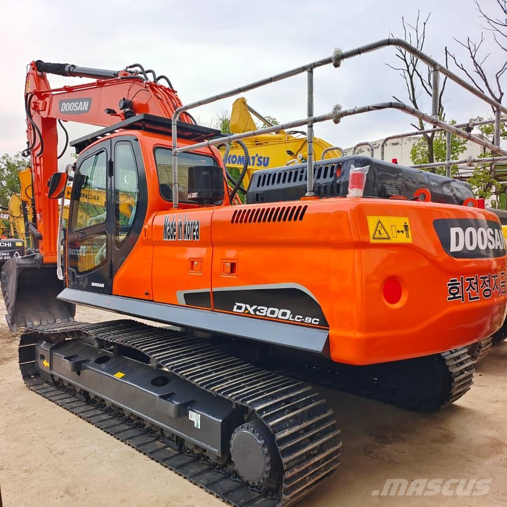 Doosan DX 300 LC Pásové rýpadlá