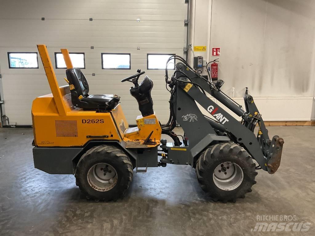 GiANT 262 S Viacúčelové nakladače
