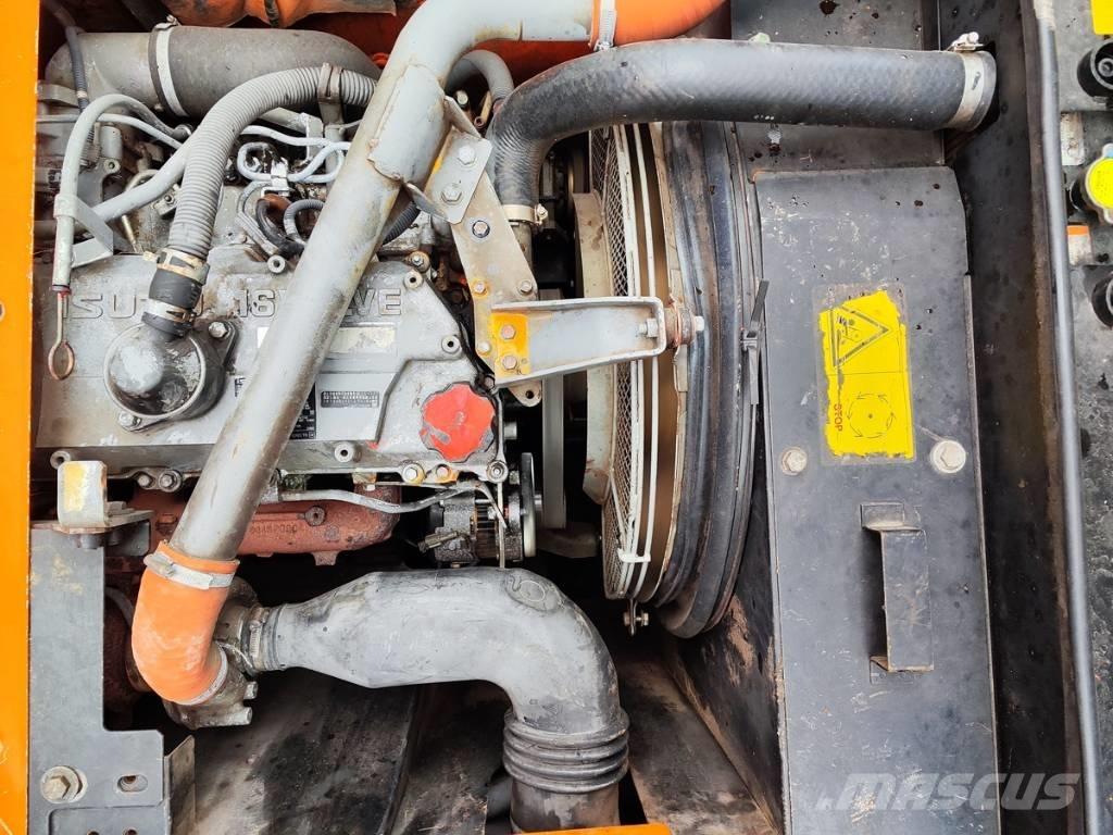 Hitachi ZX 210 W-3 Kolesové rýpadlá