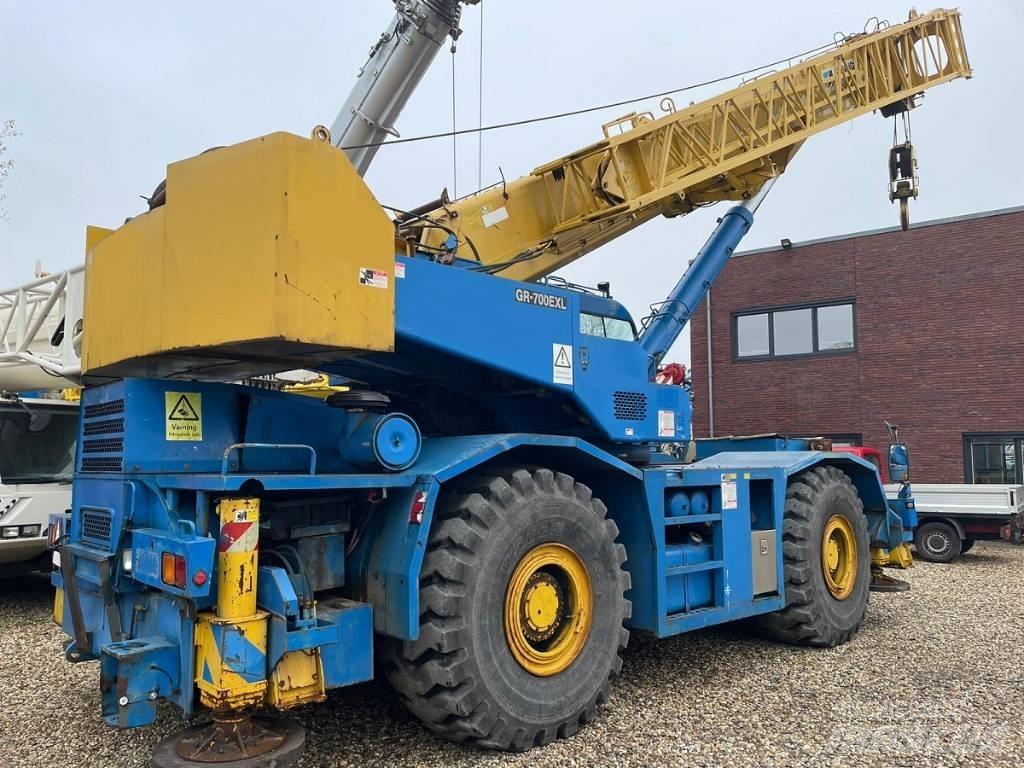 Tadano GR 700 EX Univerzálne terénne žeriavy