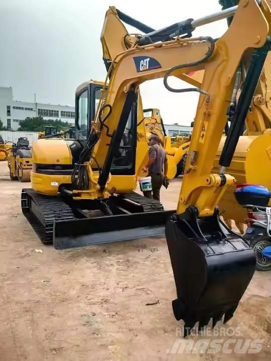 CAT CAT304CR Pásové rýpadlá