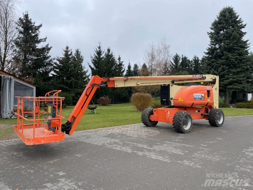 JLG 800 AJ Kĺbové plošiny