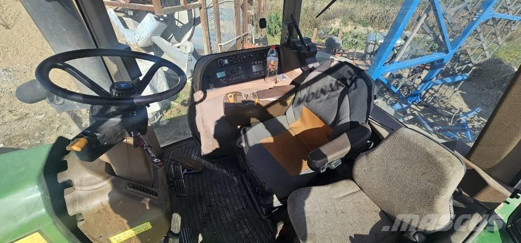 John Deere 8530 Traktory