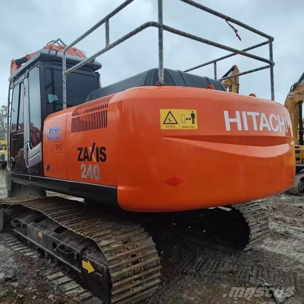 Hitachi 240-3 Pásové rýpadlá