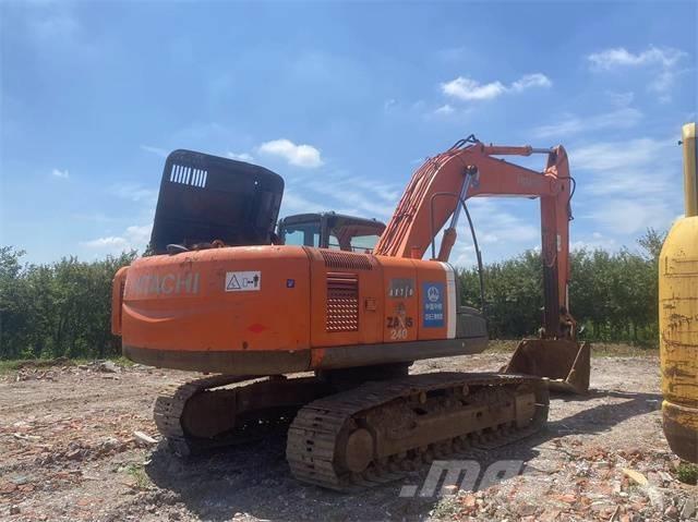 Hitachi ZX240 Pásové rýpadlá