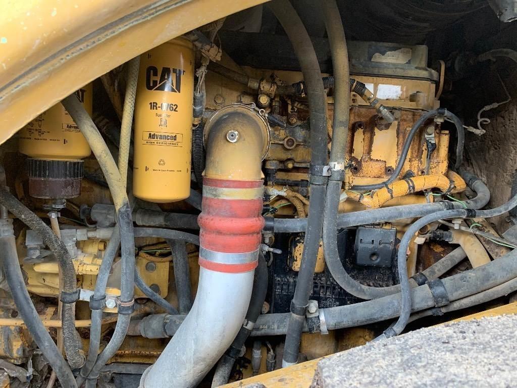 CAT 966H Kolesové nakladače