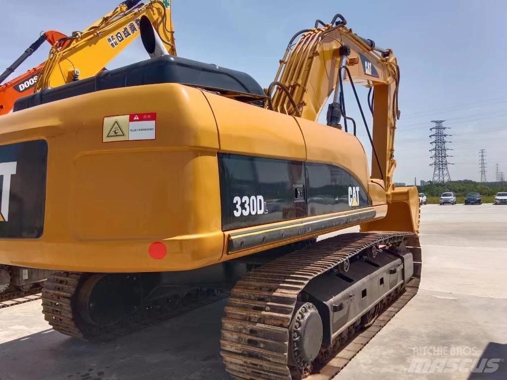 Cata-Dyne 330 Pásové rýpadlá