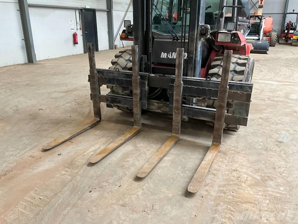 Manitou MC 40 Terénne vysokozdvižné vozíky