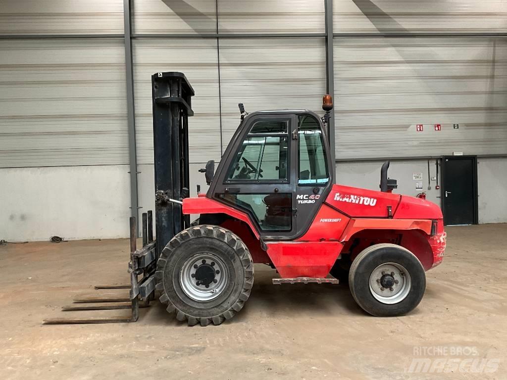 Manitou MC 40 Terénne vysokozdvižné vozíky