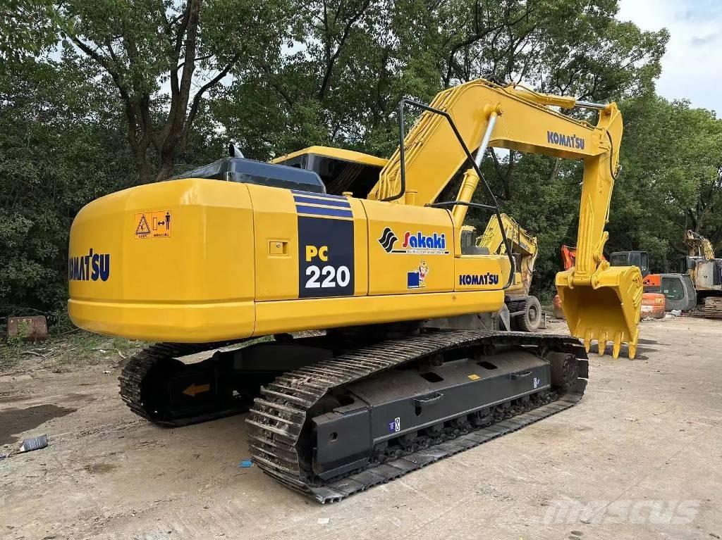 Komatsu PC220-8 Pásové rýpadlá