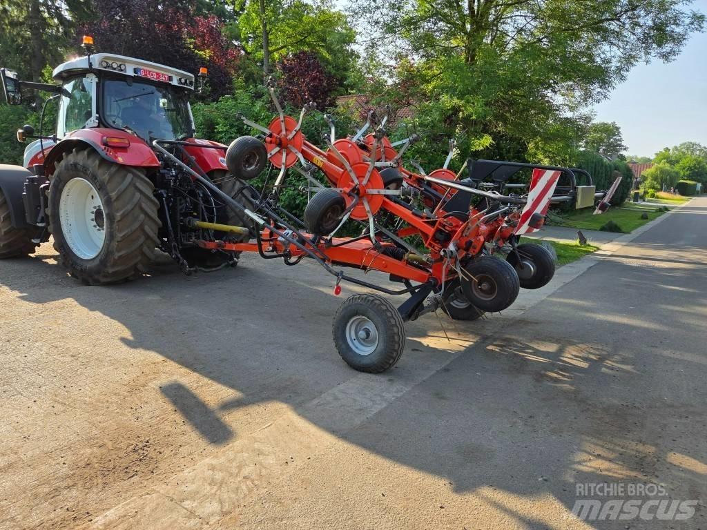 Fella TH 900 Trans Obracače a zhrabovače sena