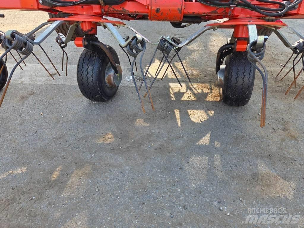 Fella TH 900 Trans Obracače a zhrabovače sena