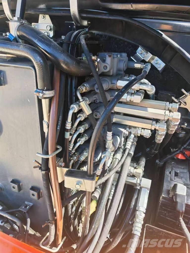 Kubota 163-5 Pásové rýpadlá