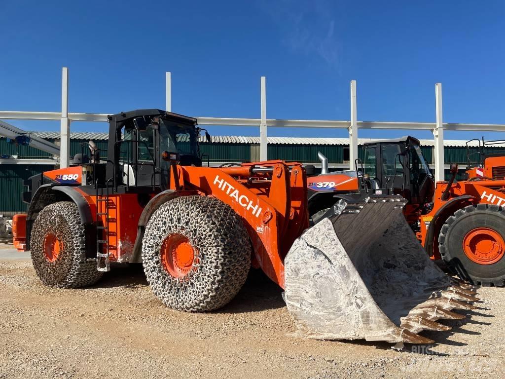 Hitachi ZW 550 - 6 Kolesové nakladače