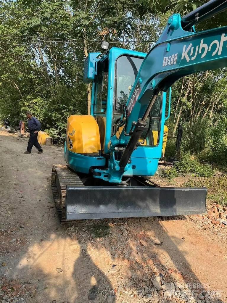 Kubota U35 Pásové rýpadlá