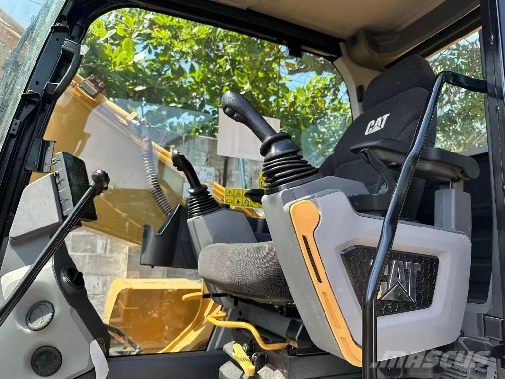 CAT 320 GC Pásové rýpadlá
