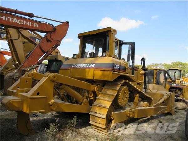 CAT D 6 R Pásové dozéry