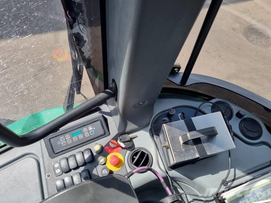 John Deere 1510G Lesné traktory