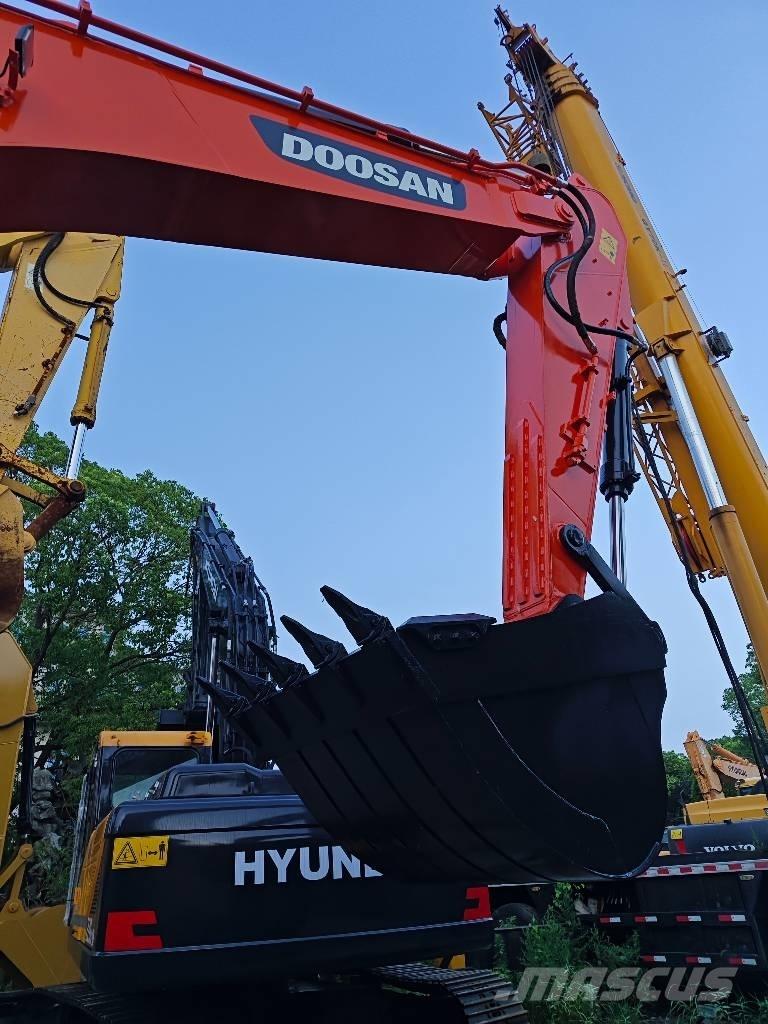 Doosan DX 300 LC Pásové rýpadlá